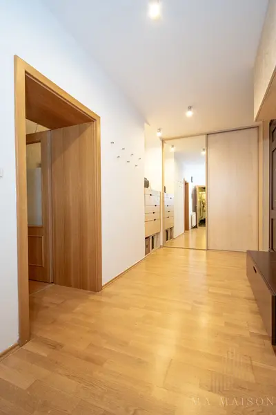 Pronájem bytu 2+kk, ulice Ruská, Praha - Vršovice