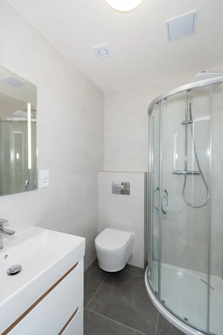 Pronájem bytu 1+1, 35 m² - Praha - Smíchov