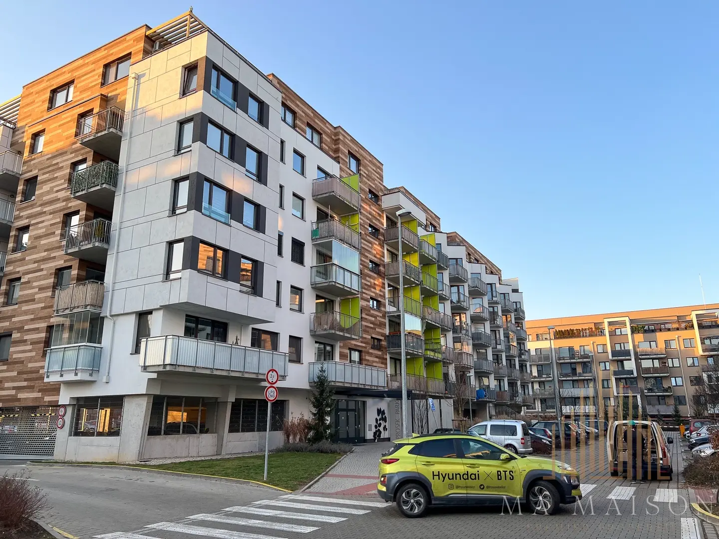 Pronájem bytu 1+kk/B o výměře 32 m2 Praha Střížkov