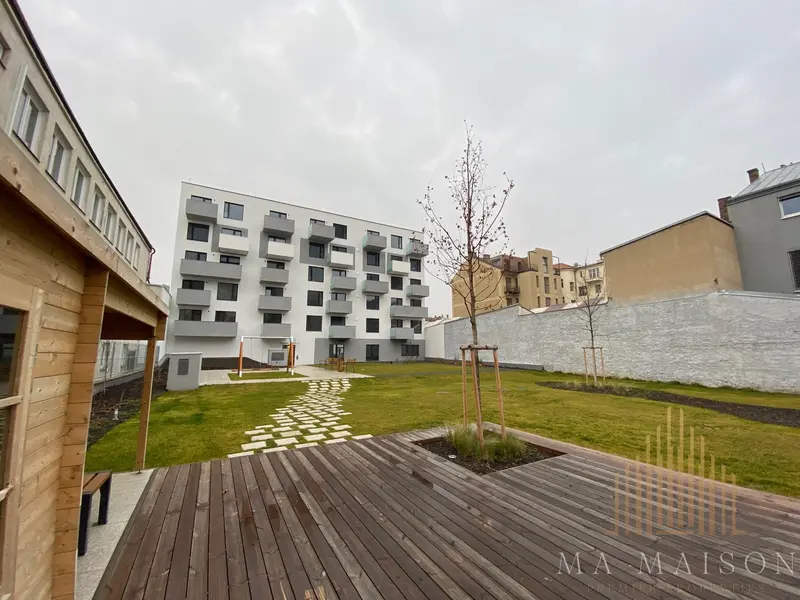 Pronájem nového bytu 1+kk/B, 33m2, nezařízený, Praha 7 - Holešovice