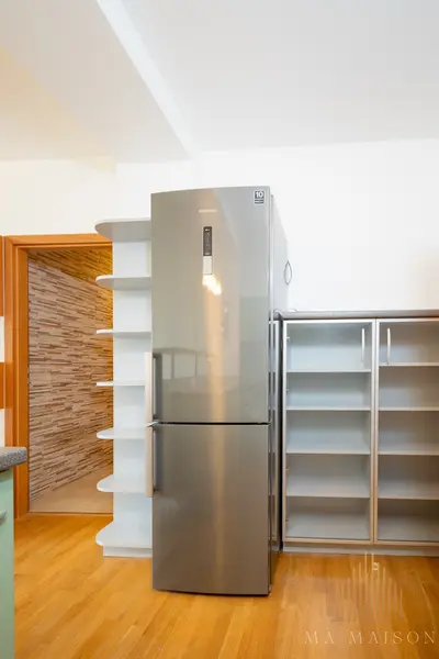 Pronájem bytu 3+kk/B, po rekonstrukci, zařízený, Praha - Letňany