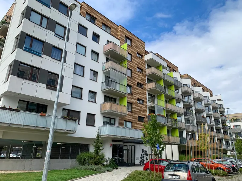 Pronájem bytu 2+kk/B, novostavba, nezařízený, Praha 9 - Střížkov