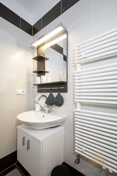 Pronájem bytu 2+kk, ulice Ruská, Praha - Vršovice