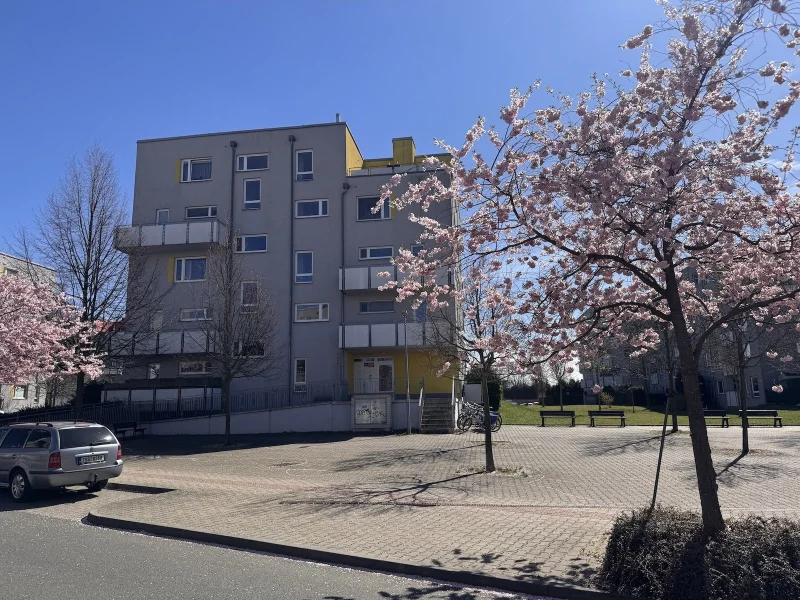 Pronájem slunného bytu 2+kk/G/B/S, 49 m², zařízený, Praha - Uhříněves