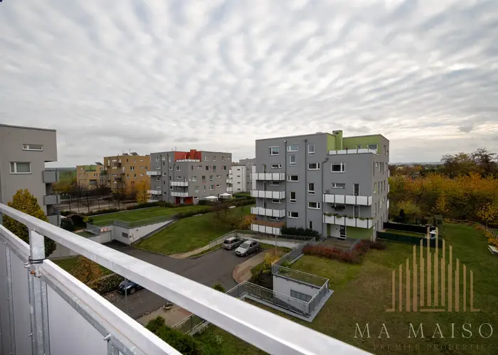 Pronájem slunného bytu 2+kk/G/B/S s výměrou  45m² - Praha - Uhříněves