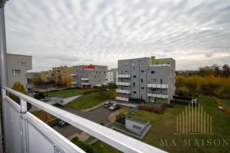 Pronájem slunného bytu 2+kk/G/B/S s výměrou  45m² - Praha - Uhříněves