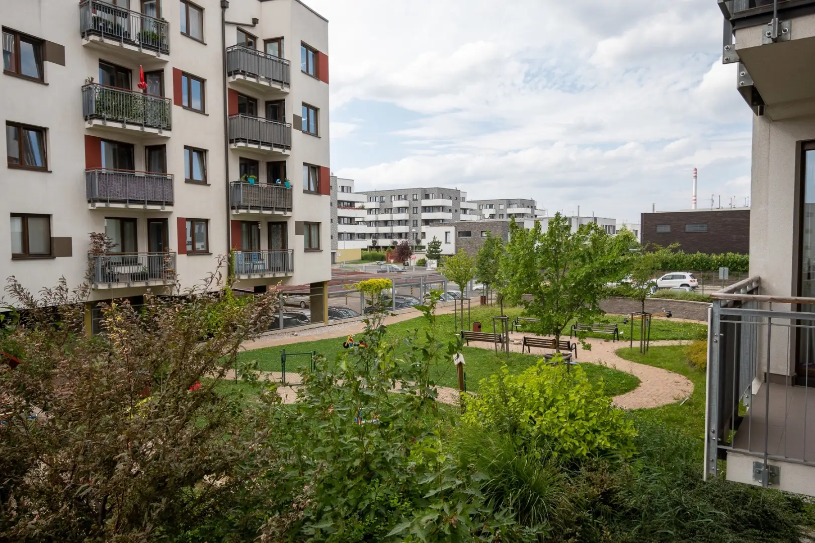 Pronájem bytu 2+kk, 48 m² - Praha - Dolní Měcholupy