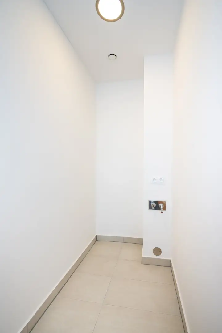 Pronájem byty 2+kk, 54 m² - Praha - Modřany