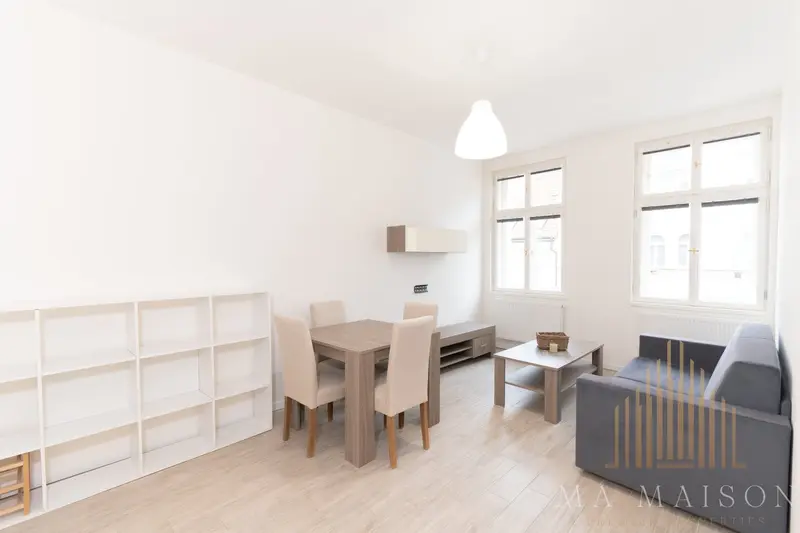 Pronájem bytu 2+kk 50 m², Praha - Nusle