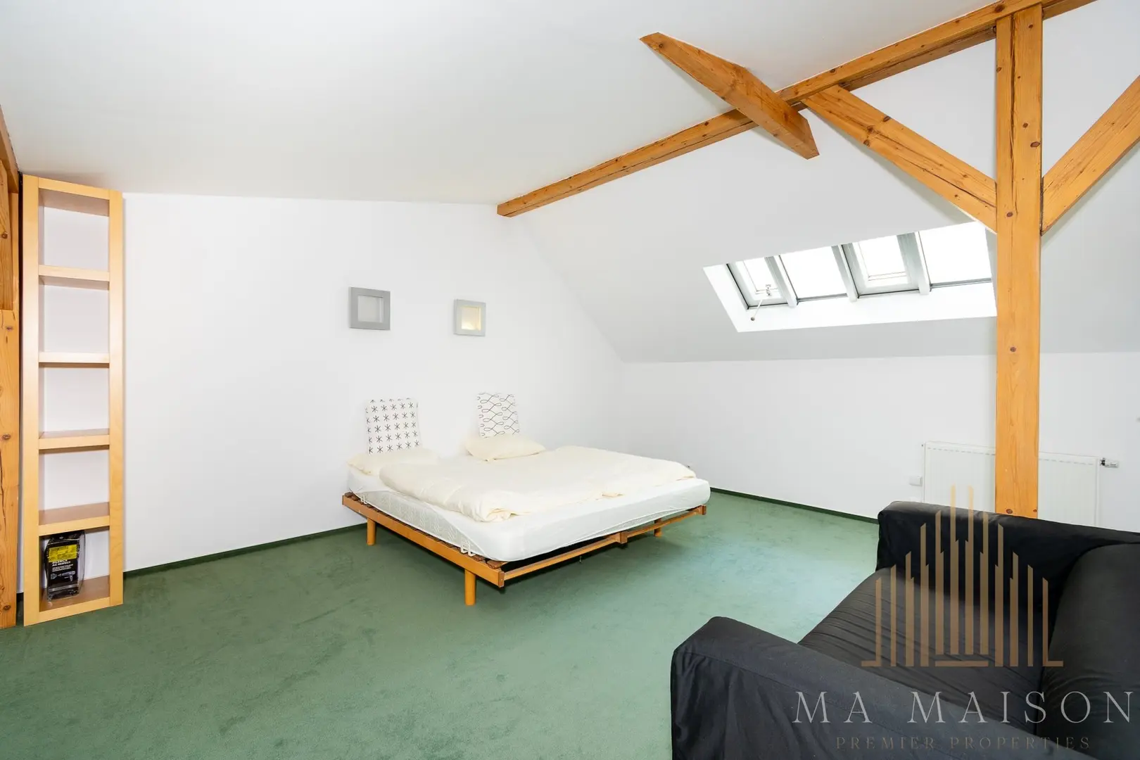 Pronájem mezonetového bytu 2+kk, 103m², Pod Vilami, Praha Nusle