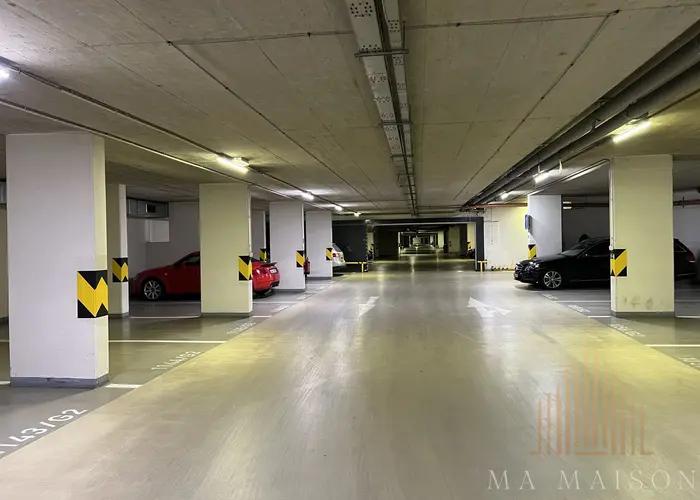 Pronájem garáže, ulice Pod Harfou, Praha - Vysočany