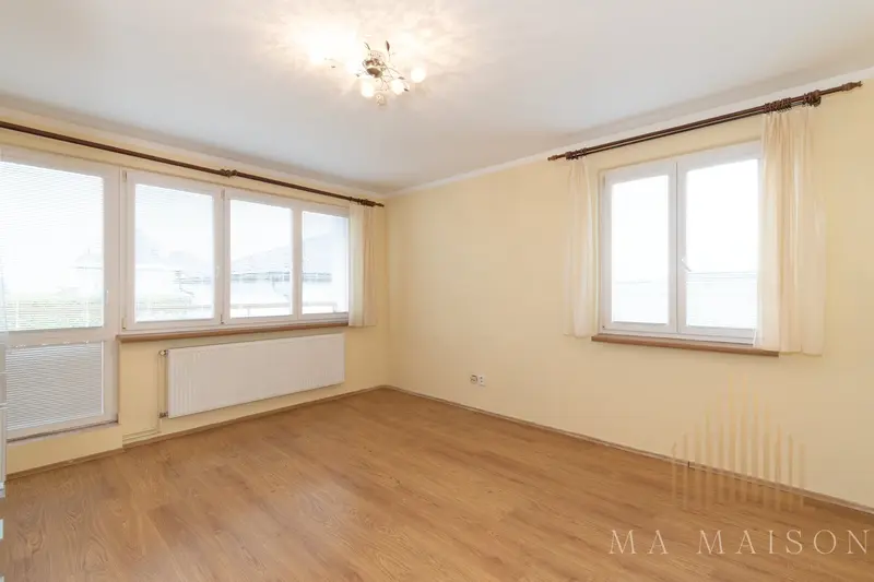 Pronájem bytu 2+kk 44 m², Dobřejovice