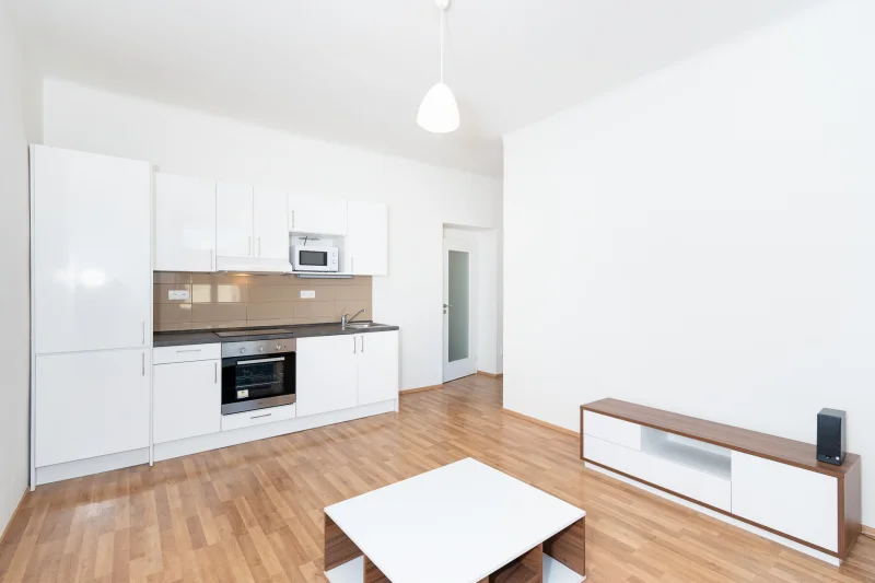 Pronájem bytu 2+kk, 39 m² - Praha - Vysočany