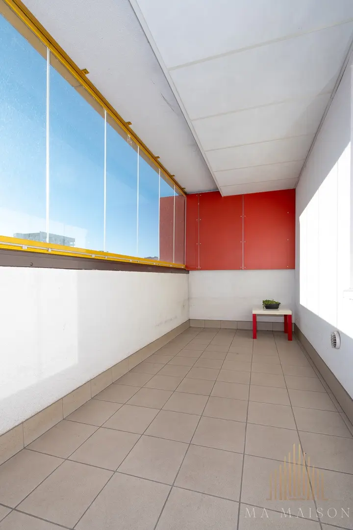 Pronájem bytu 1+kk s prostornou lodžií, ulice Poděbradská 777/9, Praha - Vysočany