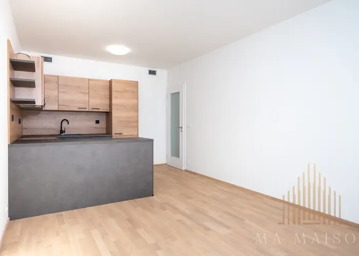 Moderní byt 2+kk/B/S, nezařízený, ul. Smržových, Praha 9 - Vysočany