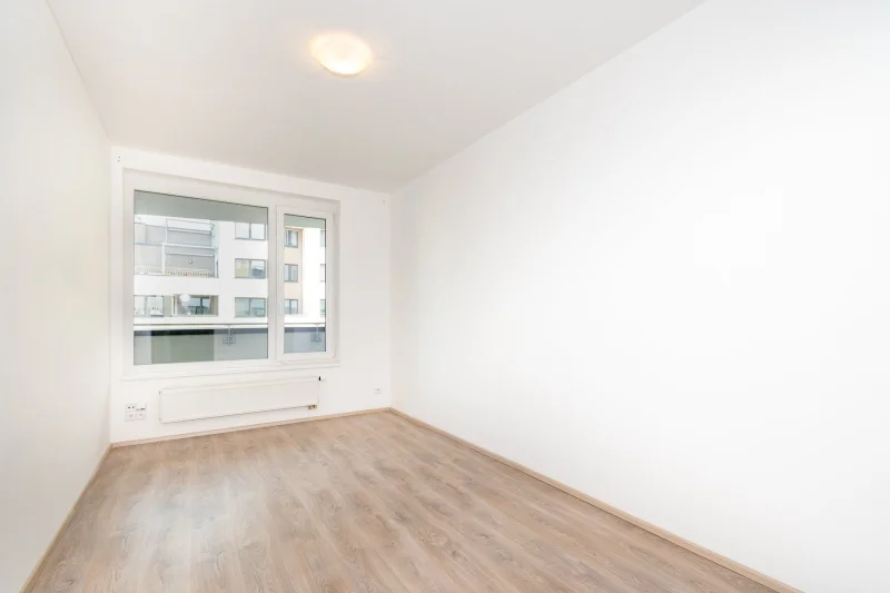 Pronájem bytu 2+kk s balkónem, ulice Honzíkova 635/6, Praha - Dolní Měcholupy