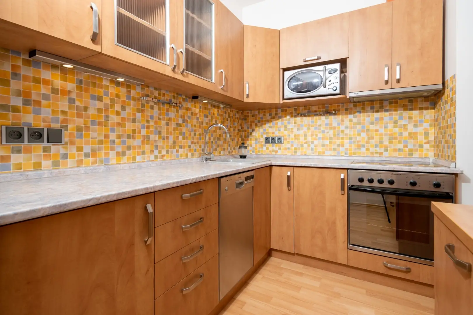 Pronájem bytu 2+kk/T/G o velikosti 52 m² - Praha - Vysočany