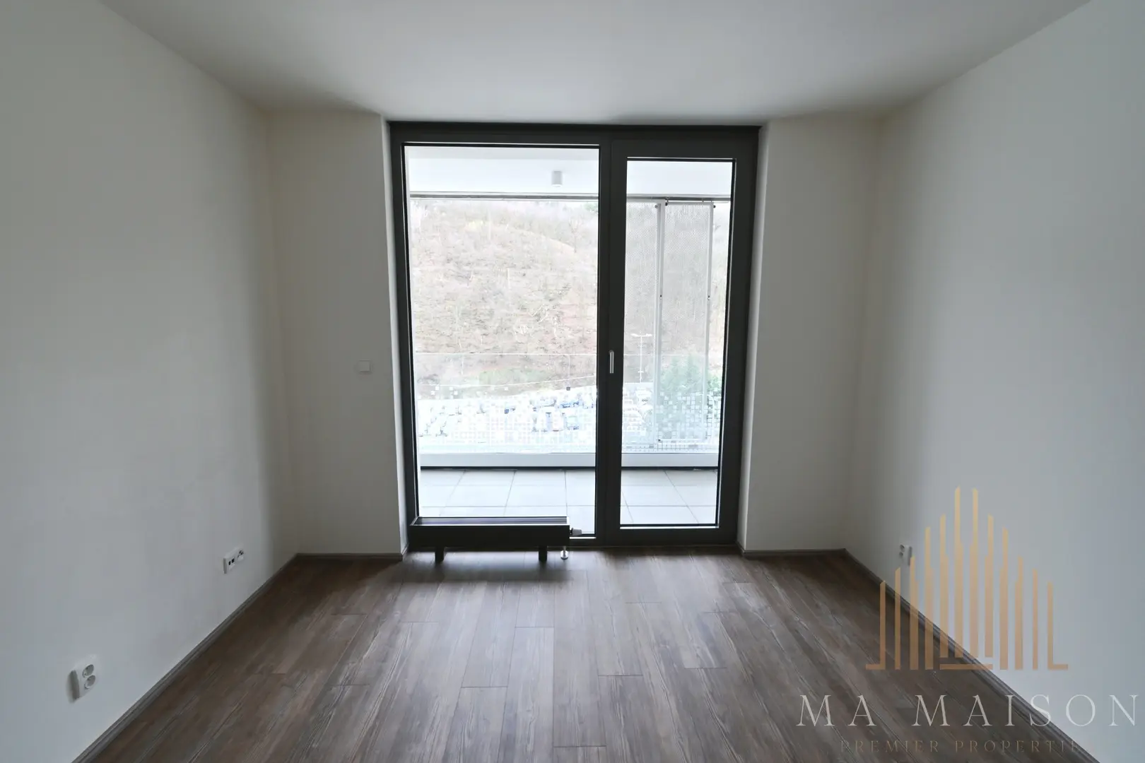 Pronájem bytu 3+kk/L/G o výměře 53m² v lokalitě Praha - Košíře