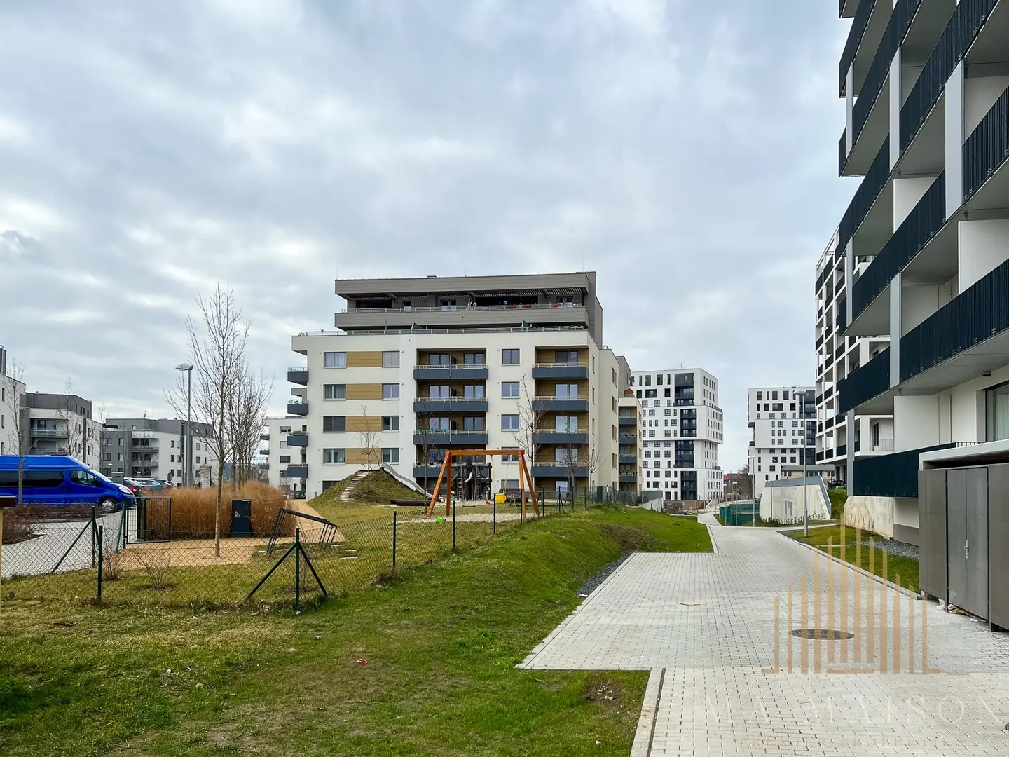 Moderní byt 2+kk/B/S, nezařízený, ul. Smržových, Praha 9 - Vysočany