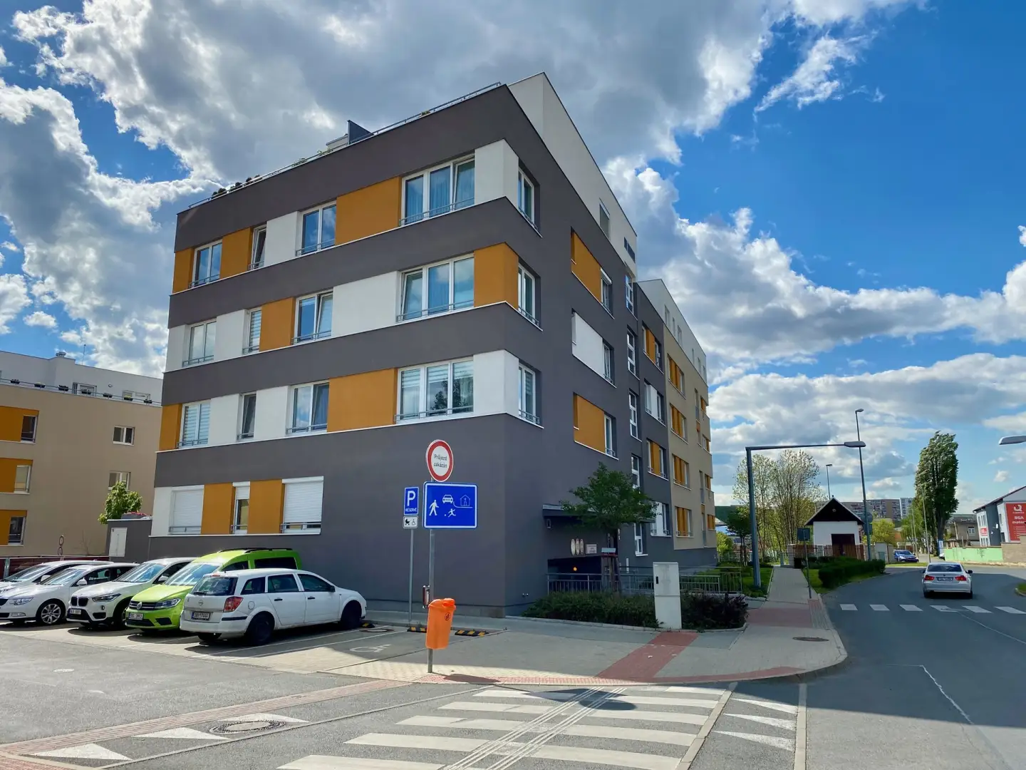 Pronájem byty 3+kk, 77 m² - Praha - Uhříněves