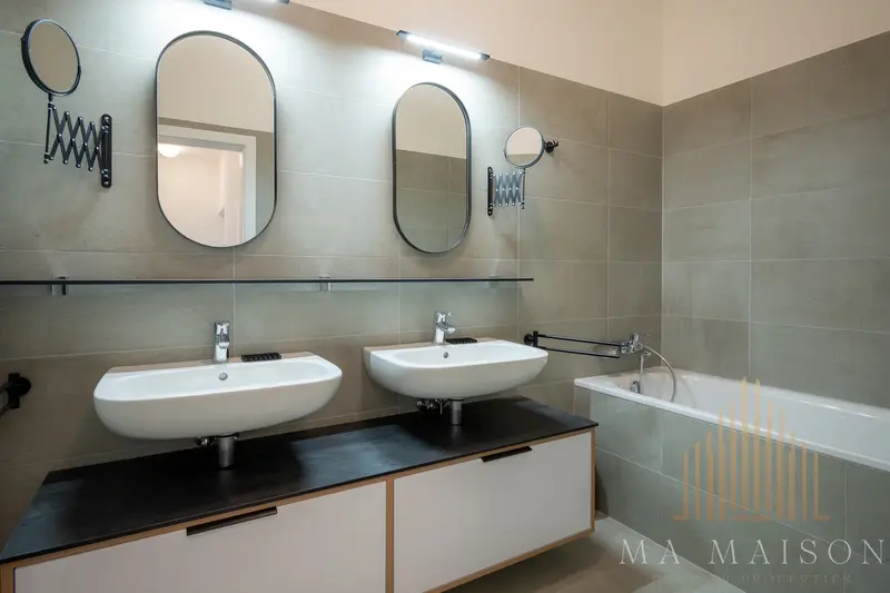 Pronájem bytu 2+kk o výměře 64.4 m² s balkónem, Praha - Karlín