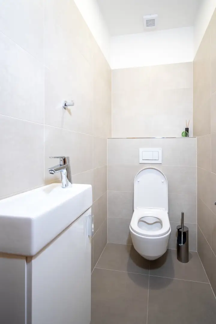 Pronájem bytu 2+kk, ulice Veverkova 1418/10, Praha - Holešovice