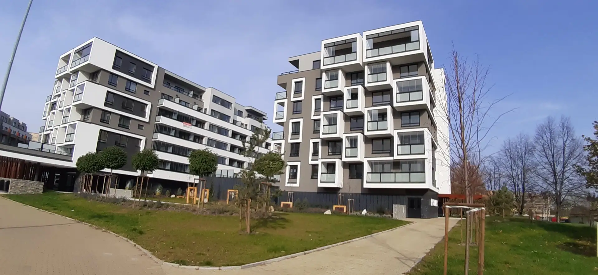 Pronájem bytu 2+kk/T/G o výměře 56m² - Praha - Střížkov