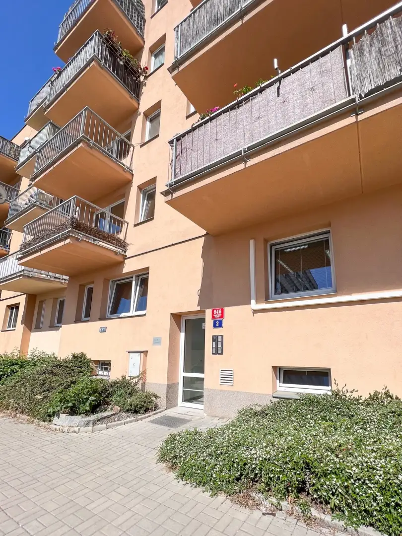 Podnájem bytu 1+kk, ulice Dobrovolného 646/2, Praha - Černý Most