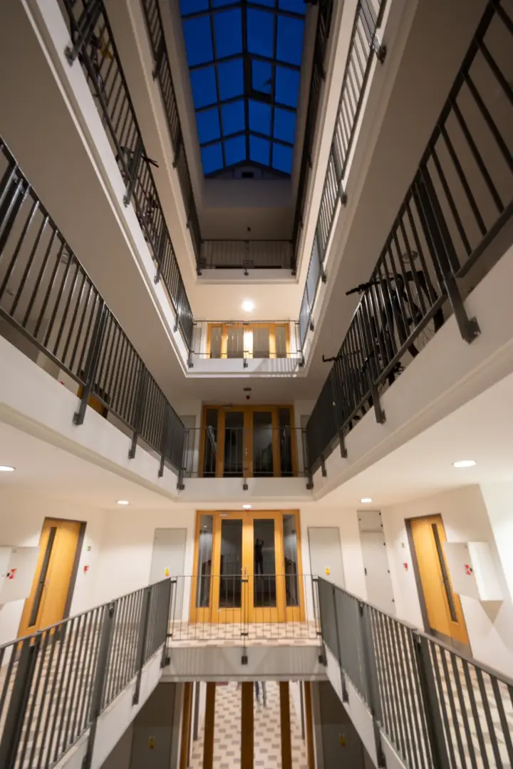 Pronájem bytu 2+kk  o výměře 55 m²  - Praha - Holešovice