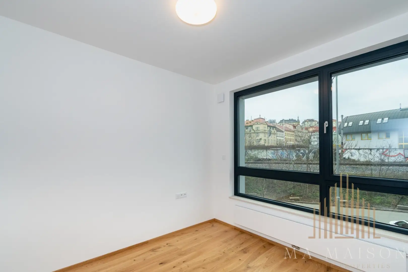 Pronájem bytu 2+kk/B, 45 m², nezařízený, Praha 4 - Nusle