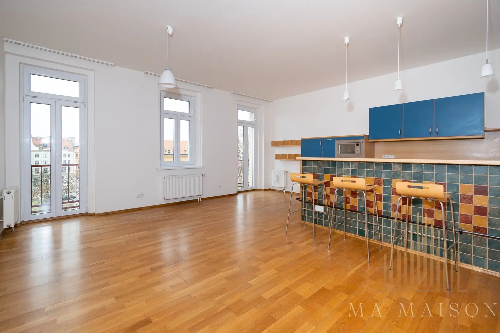 Pronájem bytu 3+kk, 84m², ulice Holandská, Praha - Vršovice