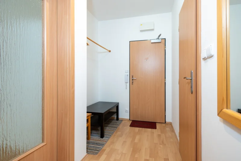 Pronájem bytu 2+kk/B/G/K 56m² - Praha - Hlubočepy